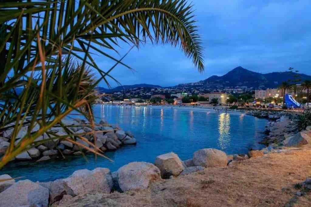 Joli Studio Tout Confort Proche Toutes Commodites Dans Residence Calme L'Ile-Rousse (Corsica) Exterior foto