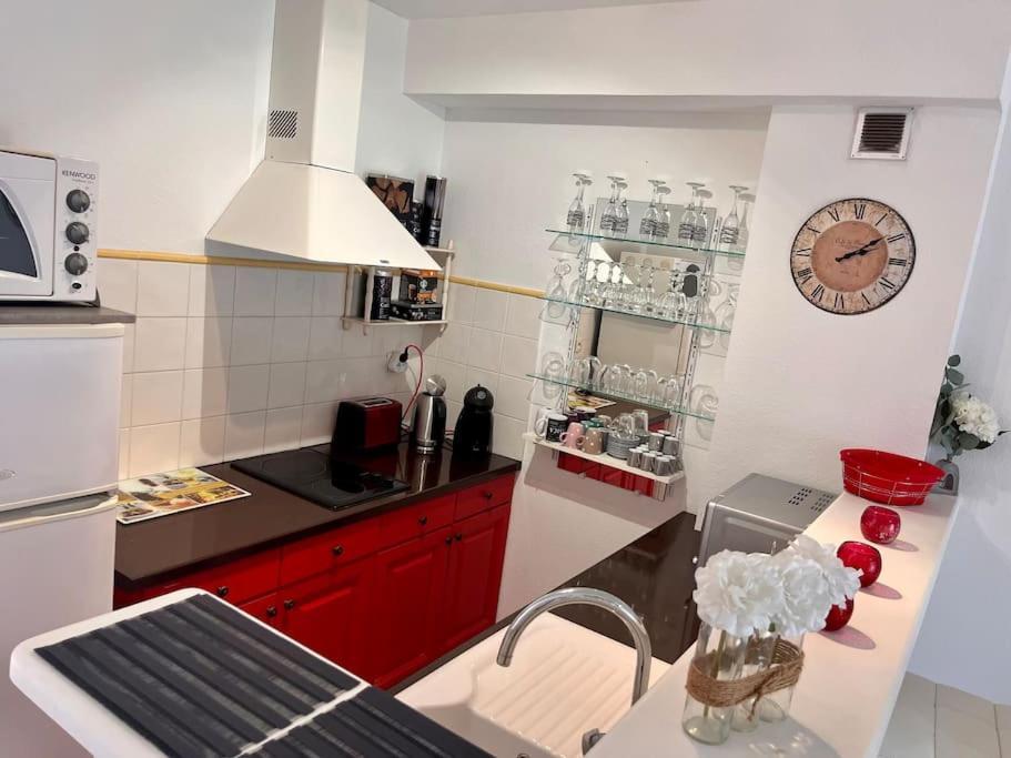 Joli Studio Tout Confort Proche Toutes Commodites Dans Residence Calme L'Ile-Rousse (Corsica) Exterior foto