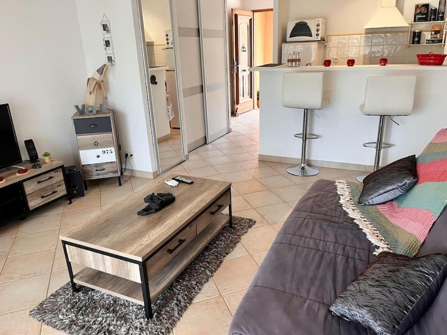 Joli Studio Tout Confort Proche Toutes Commodites Dans Residence Calme L'Ile-Rousse (Corsica) Exterior foto